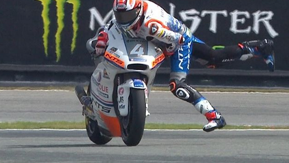 Moto 2 crash sav